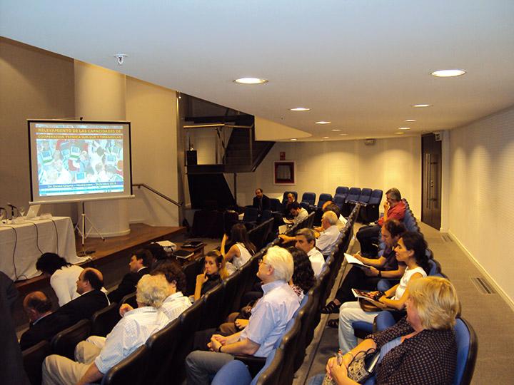Informe preliminar de las capacidades uruguayas para la cooperación técnica (Sur-Sur y Triangular) Informe preliminar de las capacidades uruguayas para la cooperación técnica (Sur-Sur y Triangular)