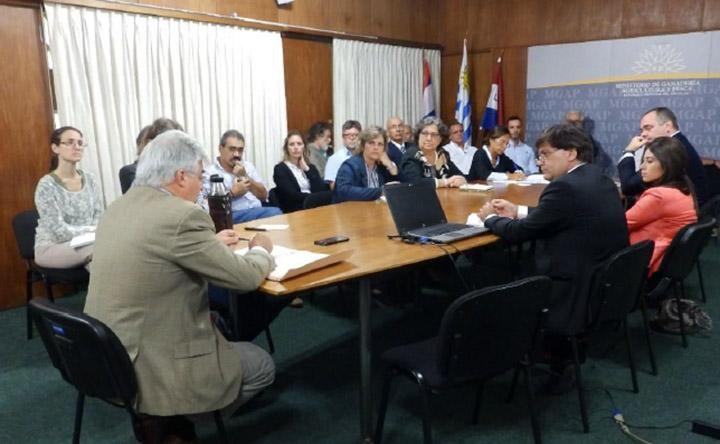 Chile y Uruguay firmaron acuerdo de cooperación en inocuidad y calidad alimentaria Chile y Uruguay firmaron acuerdo de cooperación en inocuidad y calidad alimentaria