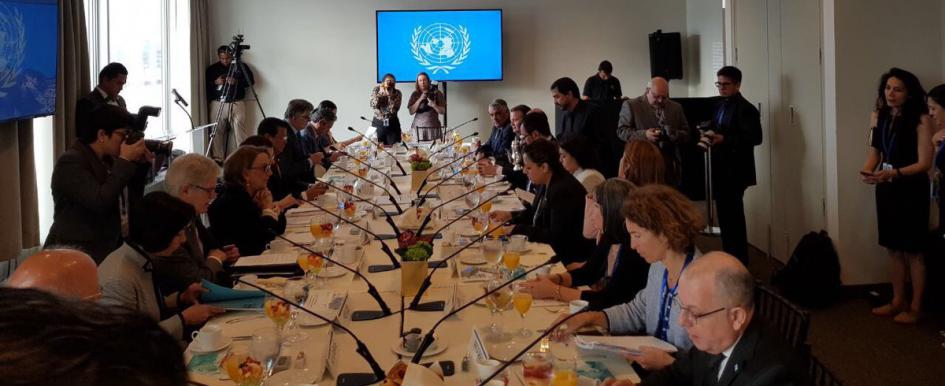 Cancilleres de Iberoamérica reunidos en Nueva York para preparar la XXVI Cumbre Iberoamericana Cancilleres de Iberoamérica reunidos en Nueva York para preparar la XXVI Cumbre Iberoamericana