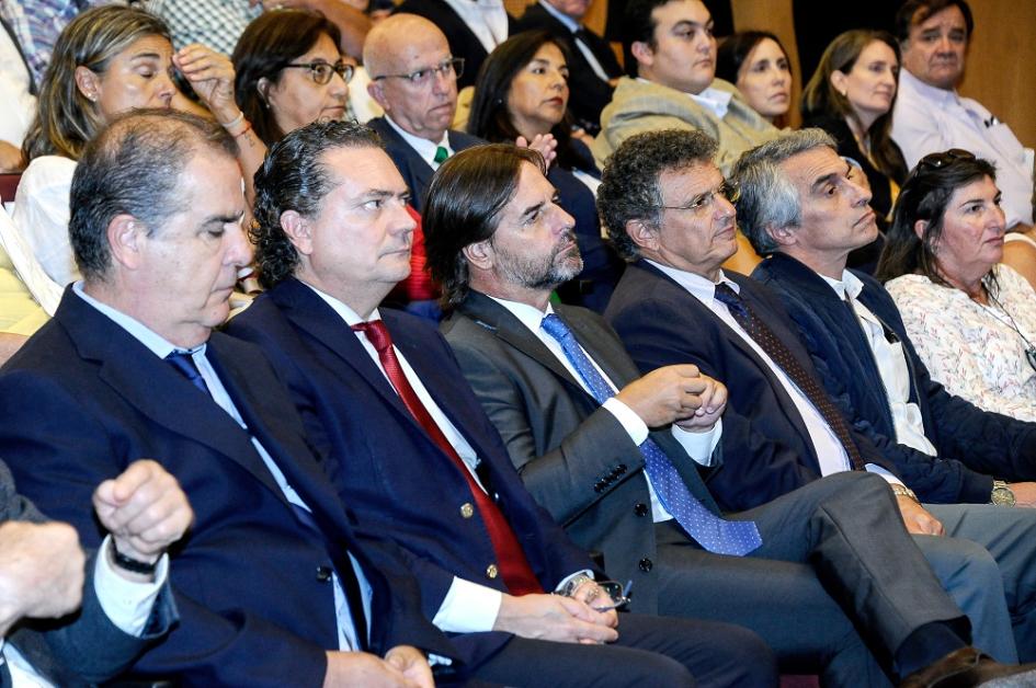 Gobierno, intendencias y municipios fortalecen servicios mediante capacitación a funcionarios Gobierno, intendencias y municipios fortalecen servicios mediante capacitación a funcionarios