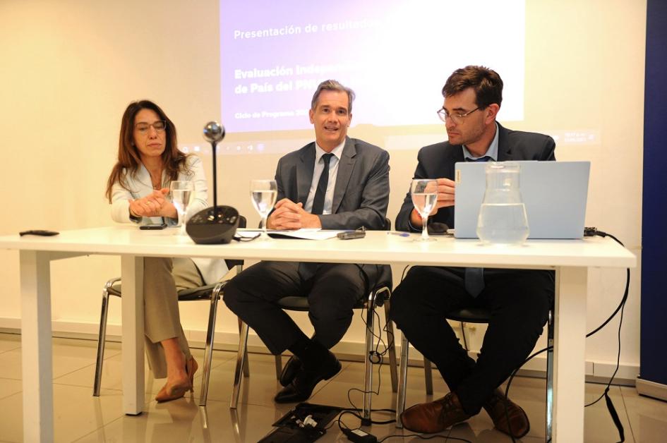 Presentación de informe del Programa de País del PNUD en Uruguay 2021 - 2025. Foto Presidencia. Presentación de informe del Programa de País del PNUD en Uruguay 2021 - 2025. Foto Presidencia.