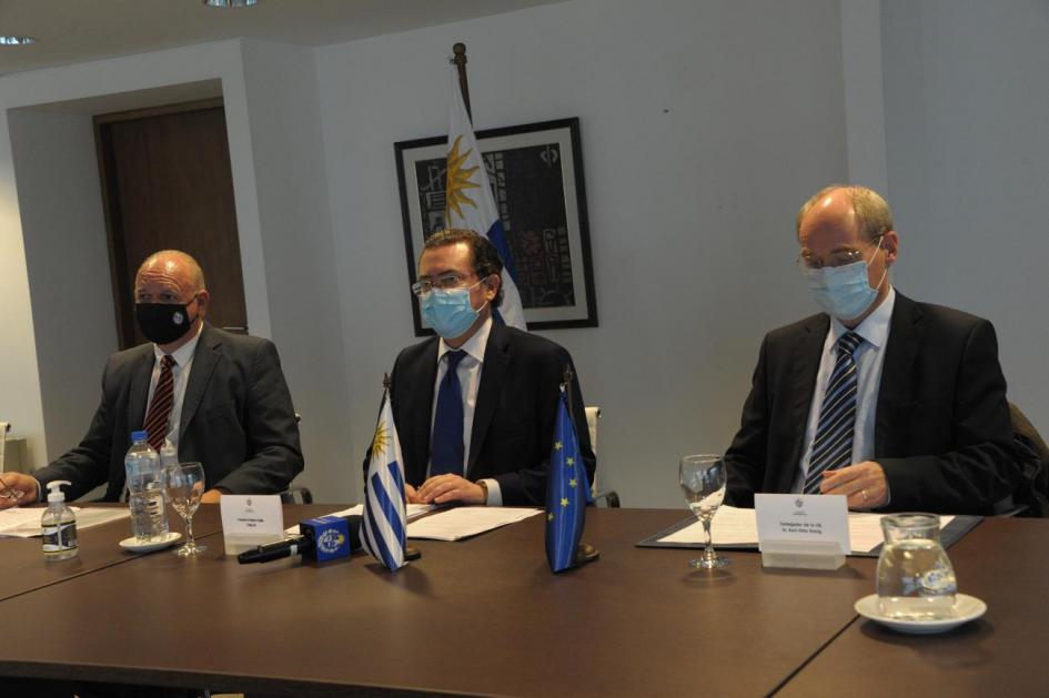 Uruguay y Unión Europea firman acuerdo para dar respuesta a los desafíos del Desarrollo en Transició Uruguay y Unión Europea firman acuerdo para dar respuesta a los desafíos del Desarrollo en Transició