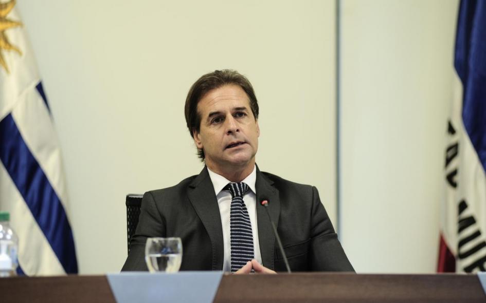 Cumbre Iberoamericana de Jefes de Estado y de Gobierno Cumbre Iberoamericana de Jefes de Estado y de Gobierno