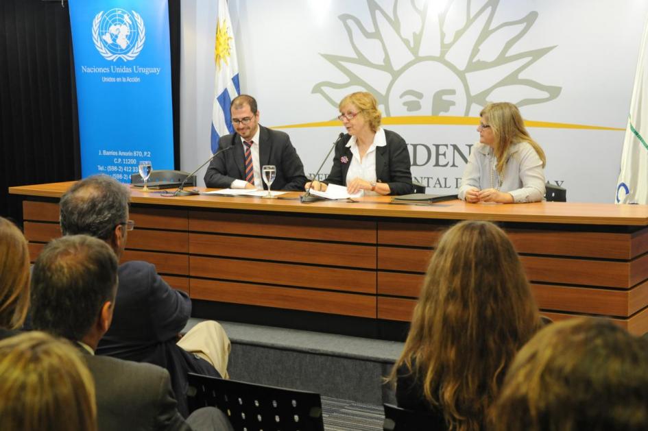 Juan Andrés Roballo, Denise Cook y Andrea Vignolo Juan Andrés Roballo, Denise Cook y Andrea Vignolo