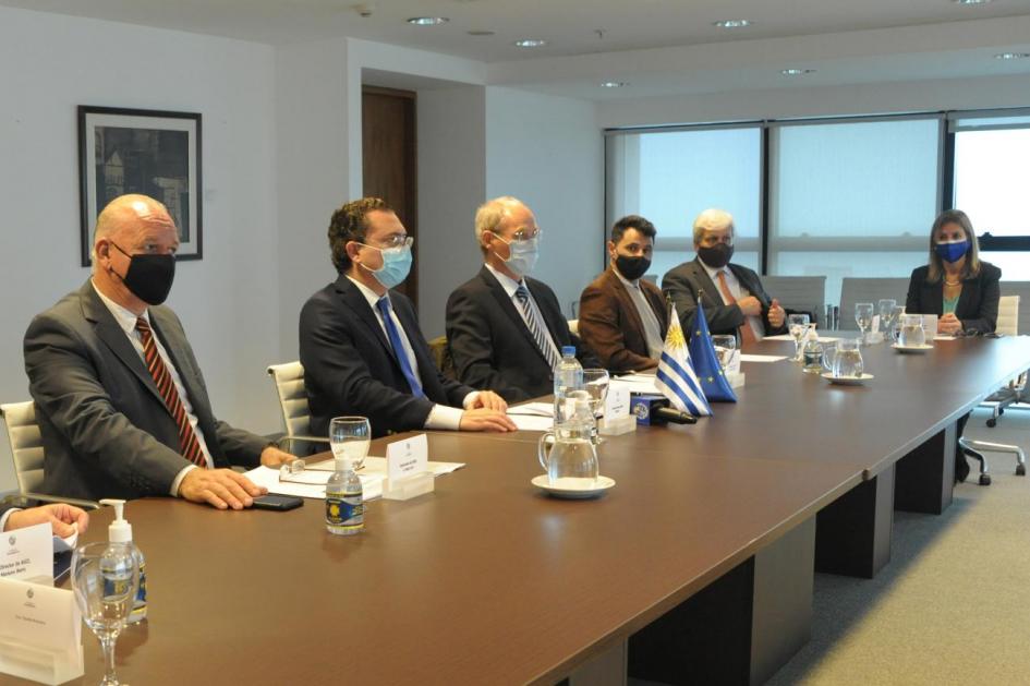 Uruguay y Unión Europea firman acuerdo para dar respuesta a los desafíos del Desarrollo en Transició Uruguay y Unión Europea firman acuerdo para dar respuesta a los desafíos del Desarrollo en Transició