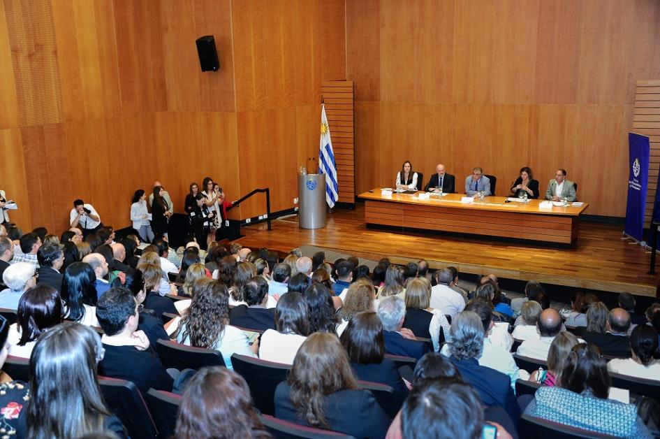 Gobierno, intendencias y municipios fortalecen servicios mediante capacitación a funcionarios Gobierno, intendencias y municipios fortalecen servicios mediante capacitación a funcionarios