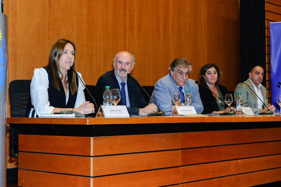 Gobierno, intendencias y municipios fortalecen servicios mediante capacitación a funcionarios Gobierno, intendencias y municipios fortalecen servicios mediante capacitación a funcionarios