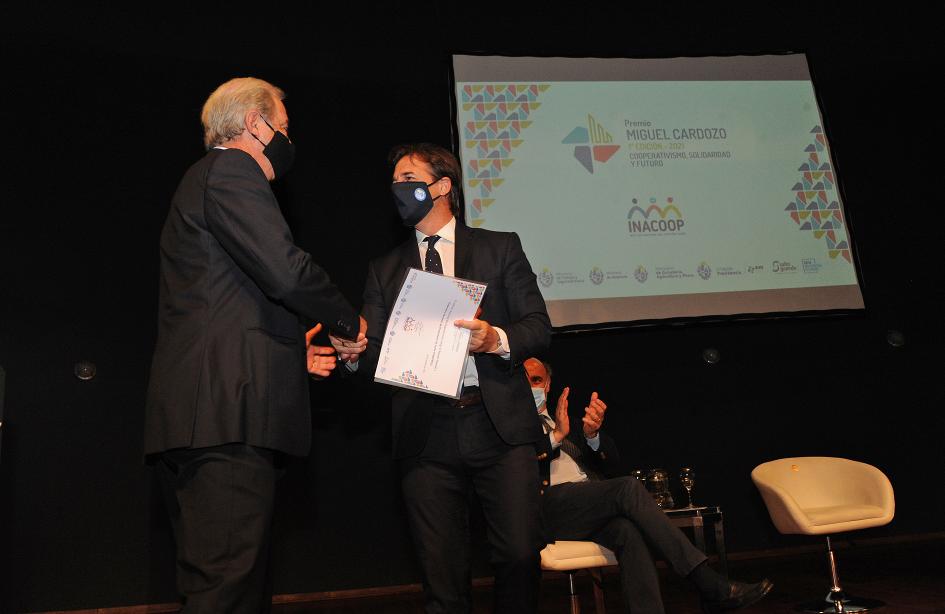 Entrega del Premio Miguel Cardozo