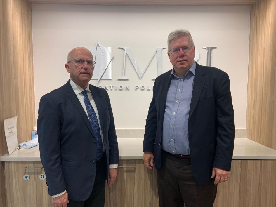Berro con el presidente de Migration Policy Institute, Andrew Selee. Berro con el presidente de Migration Policy Institute, Andrew Selee.