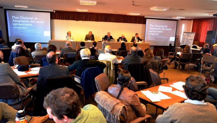 Lanza Plan Nacional de Adaptación al Cambio y la Variabilidad Climática para sector agropecuario Lanza Plan Nacional de Adaptación al Cambio y la Variabilidad Climática para sector agropecuario