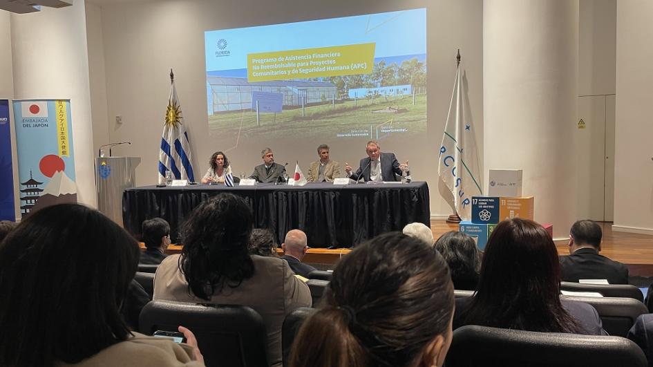 Japón y Uruguay: cooperación centrada en las personas Japón y Uruguay: cooperación centrada en las personas