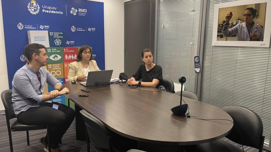 AUCI realizó presentación de cooperación internacional en curso sobre diplomacia científica. AUCI realizó presentación de cooperación internacional en curso sobre diplomacia científica.