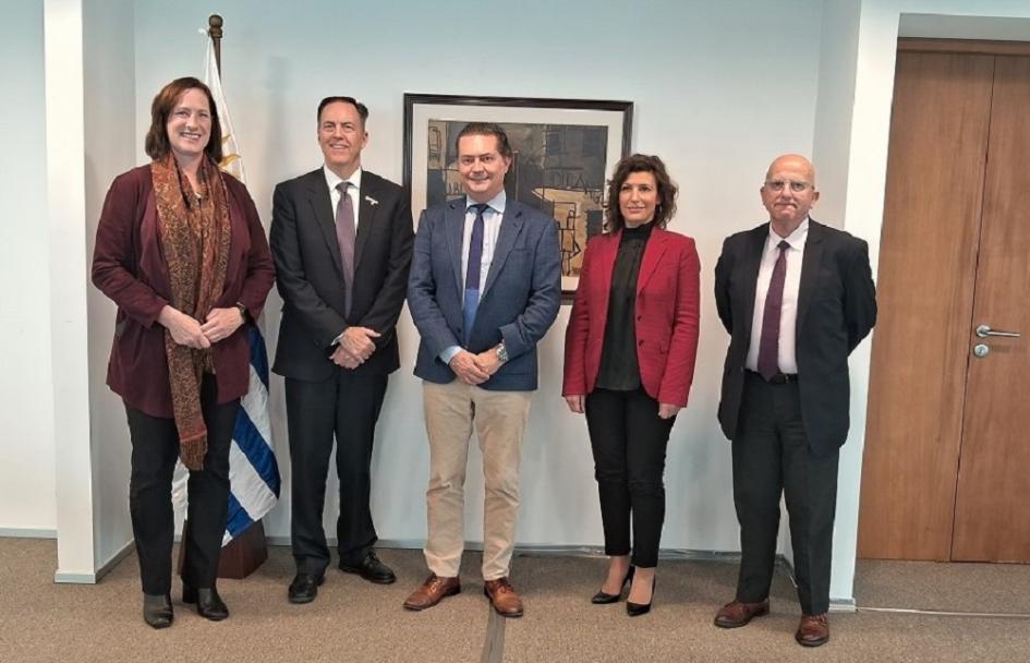 USAID y AUCI firman primer acuerdo de cooperación triangular USAID y AUCI firman primer acuerdo de cooperación triangular