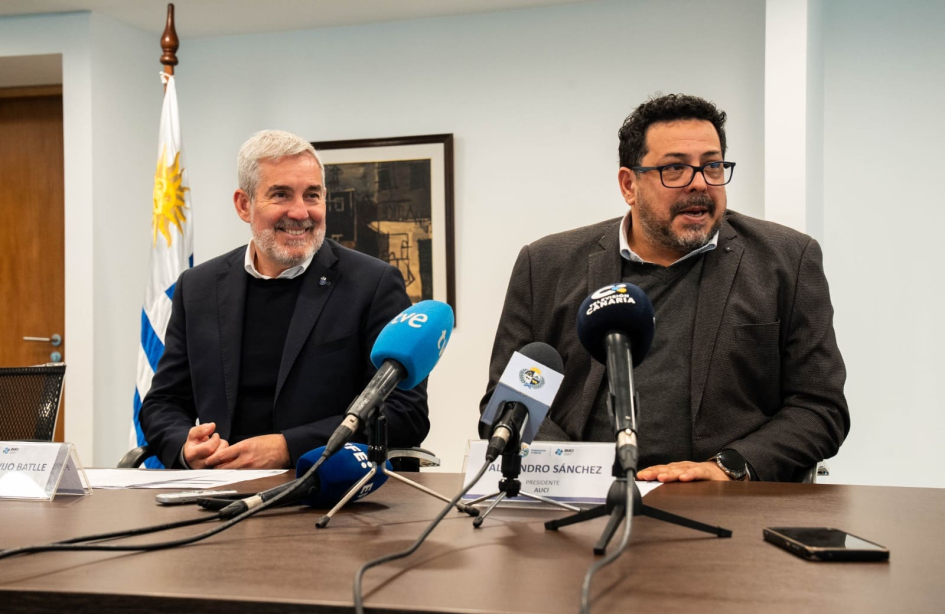 Firma MOU Canarias y Uruguay Firma MOU Canarias y Uruguay