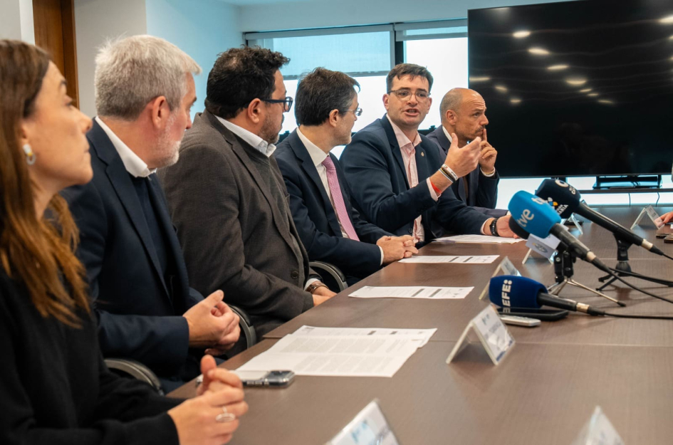 Firma MOU Canarias y Uruguay Firma MOU Canarias y Uruguay
