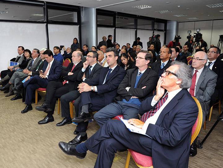AUCI y MGAP organizan seminario internacional sobre experiencia en trazabilidad AUCI y MGAP organizan seminario internacional sobre experiencia en trazabilidad
