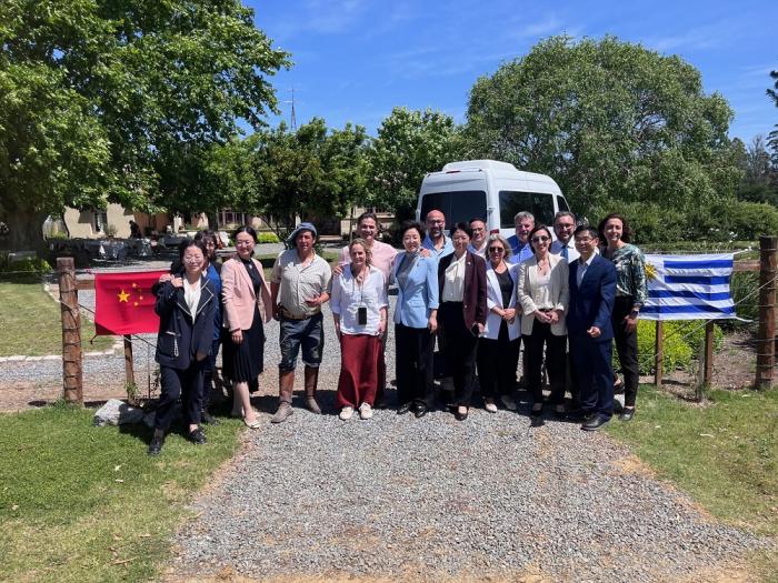 Autoridades y empresarios de San José recibieron a delegación de Chongqing Autoridades y empresarios de San José recibieron a delegación de Chongqing.
