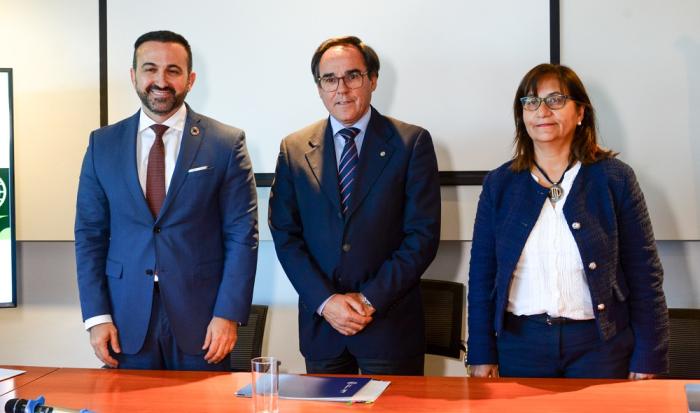 Presentación y firma de acuerdo para realizar proyecto que fortalece la cuenca del río Santa Lucía