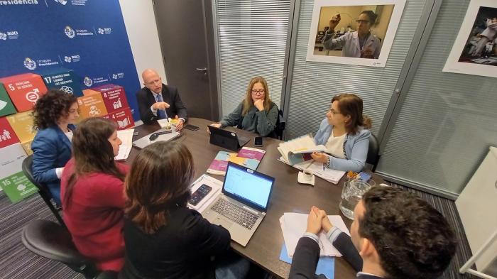 Reunión de trabajo entre representantes de Fecyt y AUCI. Reunión de trabajo entre representantes de Fecyt y AUCI.