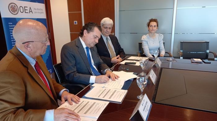 The Trust for the Americas y AUCI firmaron convenio de cooperación. The Trust for the Americas y AUCI firmaron convenio de cooperación.