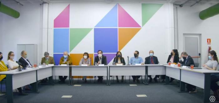 Panel de apertura