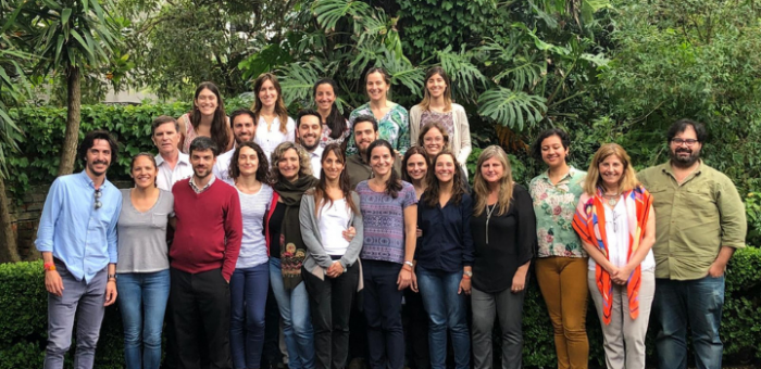 Equipo de la Agencia foto donde esta el equipo completo de la agencia uruguaya de cooperación internacional