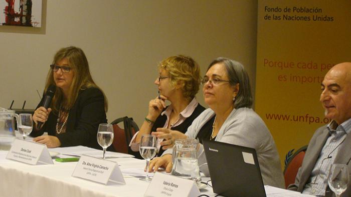 UNFPA reúne a países del Sur para trabajar en prevención del embarazo adolescente UNFPA reúne a países del Sur para trabajar en prevención del embarazo adolescente