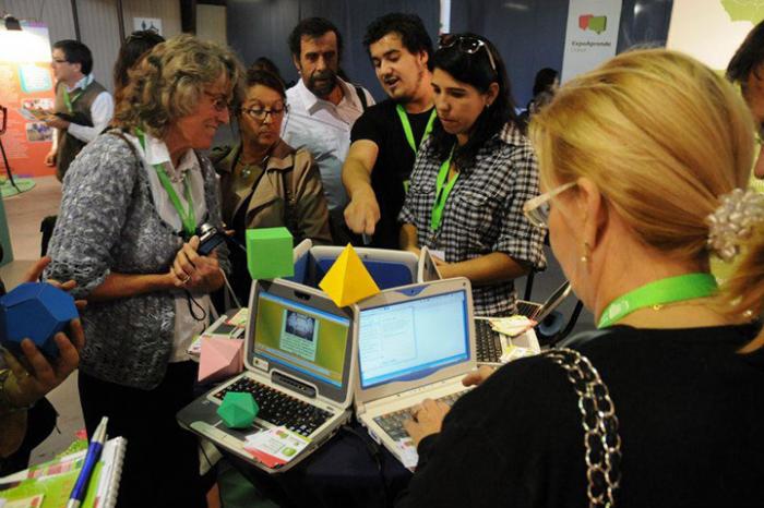 ExpoAprende Ceibal realizará su segunda edición en octubre y convoca a postular experiencias ExpoAprende Ceibal realizará su segunda edición en octubre y convoca a postular experiencias