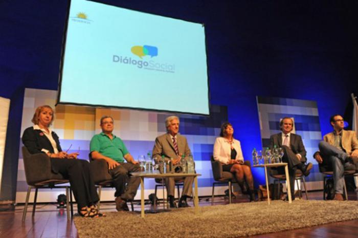 Uruguay inició Diálogo Social en línea con los Objetivos de Desarrollo Sostenible Uruguay inició Diálogo Social en línea con los Objetivos de Desarrollo Sostenible