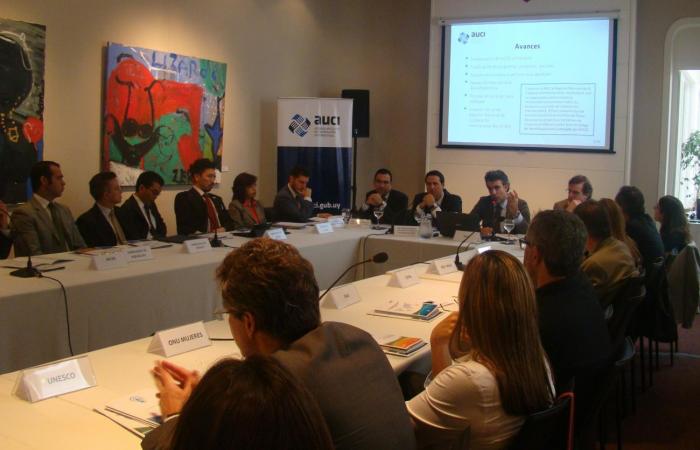 Mesa de discusión 