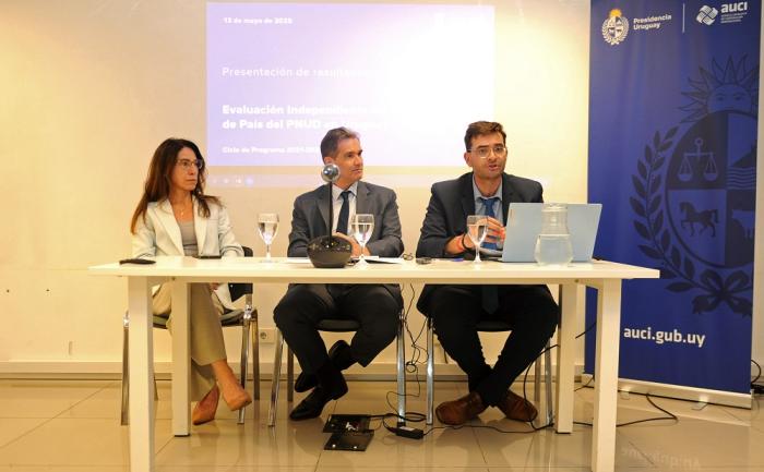 Presentación de informe del Programa de País del PNUD en Uruguay 2021 - 2025. Foto Presidencia. Presentación de informe del Programa de País del PNUD en Uruguay 2021 - 2025. Foto Presidencia.