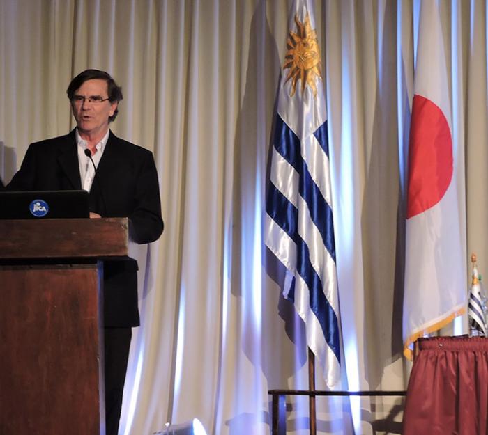 Japón celebró 20 años de cooperación con el programa de voluntarios en Uruguay Japón celebró 20 años de cooperación con el programa de voluntarios en Uruguay