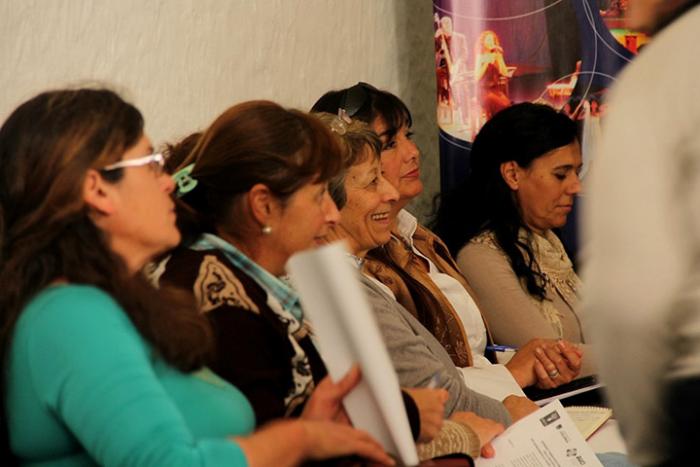 Colonia inició un proyecto que promueve el trabajo en red de mujeres rurales Colonia inició un proyecto que promueve el trabajo en red de mujeres rurales