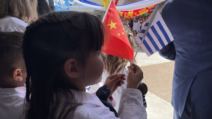 Festejos por inauguración oficial de escuela, República Popular China, en Casavalle. Setiembre, 2022