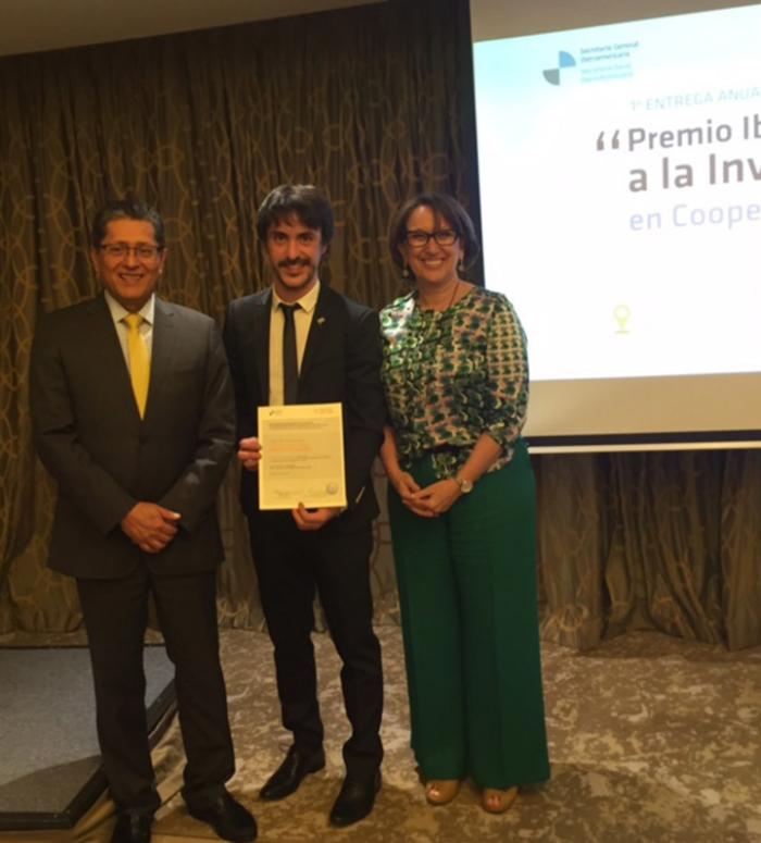 I Premio Iberoamericano a la Investigación en Cooperación Sur-Sur y Triangular I Premio Iberoamericano a la Investigación en Cooperación Sur-Sur y Triangular
