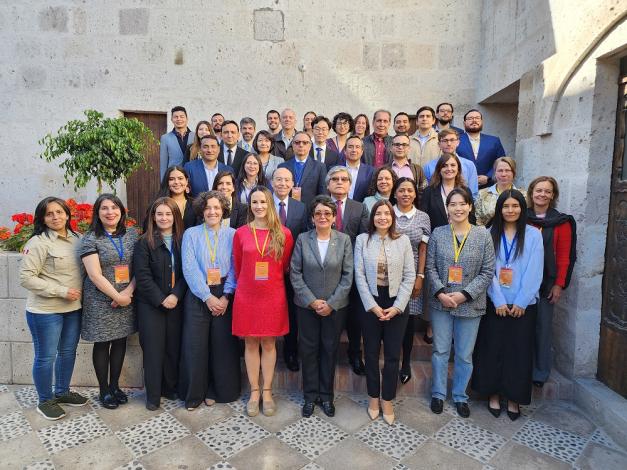Co-laboratorio Más que tres 2025, conectando experiencias, construyendo futuro