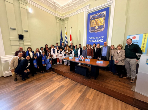 Embajada de Japón entregó unidad odontológica que fortalecerá a los servicios de salud de Durazno