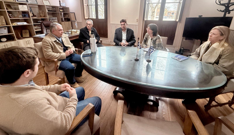 Reunión de equipos de la Intendencia de Treinta y Tres y AUCI