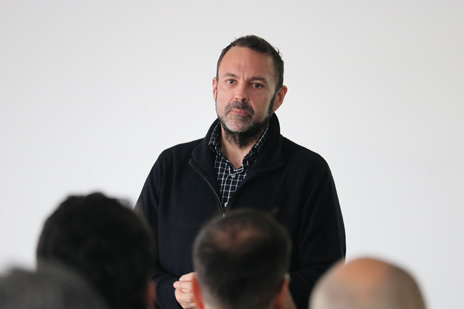 Nicolás Correa, gerente del Centro de Operaciones de Ciberseguridad de Agesic Nicolás Correa, gerente del Centro de Operaciones de Ciberseguridad de Agesic, exponiendo