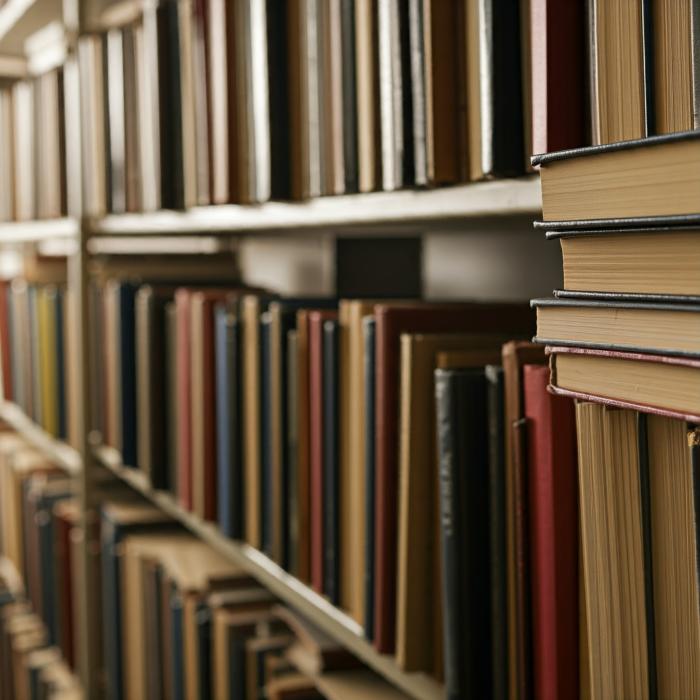 Libros en biblioteca