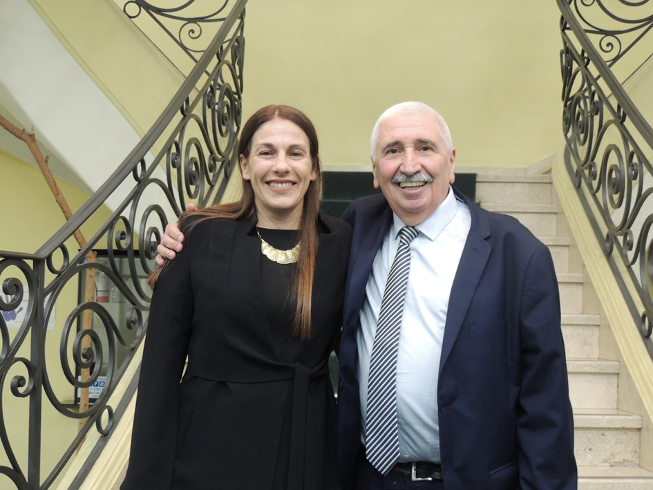 Dra. Andrea Silvana Mastroianni Casanova y Dr. Juan Gómez Dra. Andrea Silvana Mastroianni Casanova y Dr. Juan Gómez