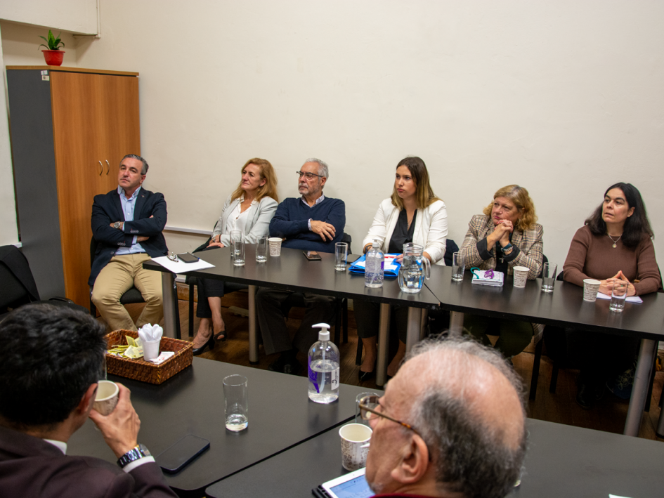 Autoridades participantes en la reunión.