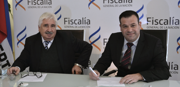 Fiscal Juan Gómez junto al nuevo fiscal Luis Gasamans Fiscal Juan Gómez junto al nuevo fiscal Luis Gasamans