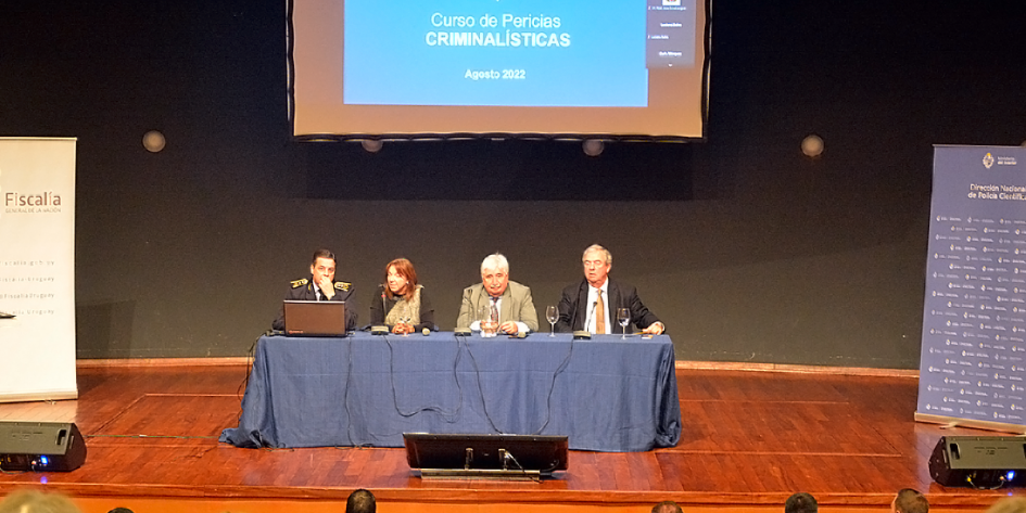 Fiscal de Corte en la presentación del curso junto a Fabio Quevedo, Rosina Rossi y Luis A. Heber