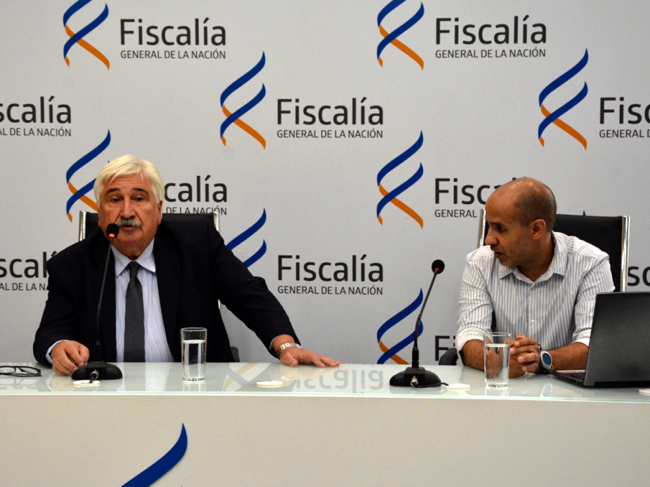 Fiscal de Corte Juan Gómez junto al director de Políticas Públicas Sebastián Pereyra Fiscal de Corte Juan Gómez junto al director de Políticas Públicas Sebastián Pereyra