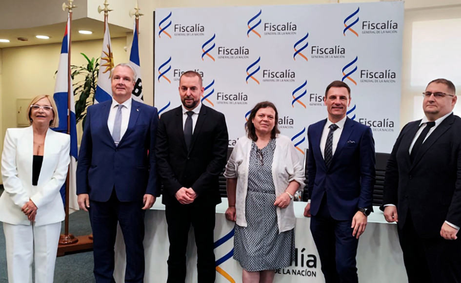 Fiscal de Corte y Delegación de Hungría