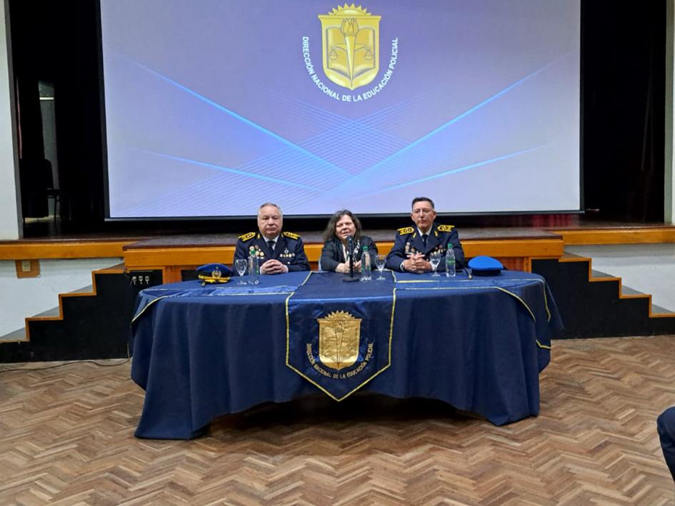 Seminario de Cooperación Interinstitucional entre el Ministerio Publico y la Policía Nacional Seminario de Cooperación Interinstitucional entre el Ministerio Publico y la Policía Nacional