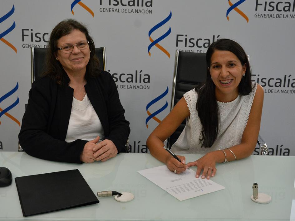 La fiscal de Corte subrogante Mónica Ferrero junto a la fiscal departamental Erika Persel La fiscal de Corte subrogante Mónica Ferrero junto a la fiscal departamental Erika Persel