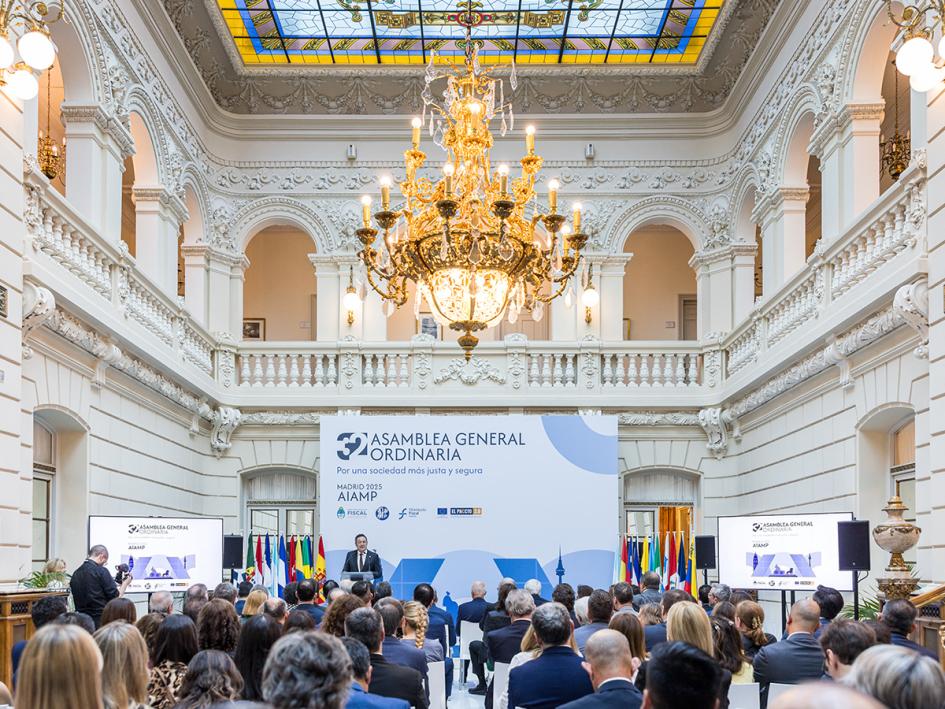 XXXII Asamblea General Ordinaria de la AIAMP en Madrid XXXII Asamblea General Ordinaria de la AIAMP en Madrid