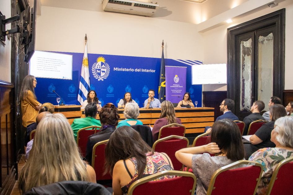 Acto central por violencia vicaria: visibilización y exigencia de justicia